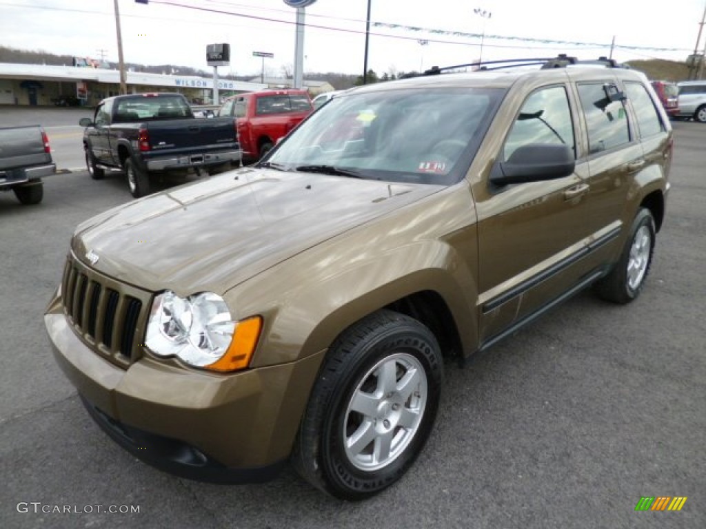 2009 Grand Cherokee Laredo 4x4 - Olive Green Metallic / Medium Khaki/Dark Khaki photo #3