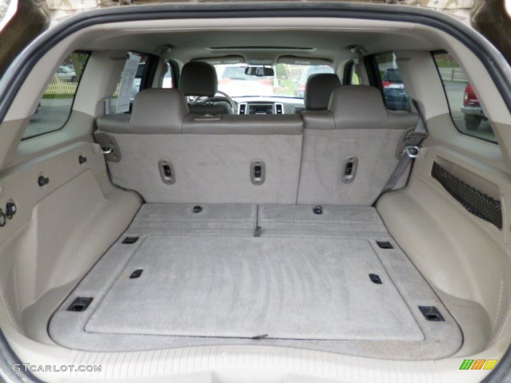 2009 Grand Cherokee Laredo 4x4 - Olive Green Metallic / Medium Khaki/Dark Khaki photo #13