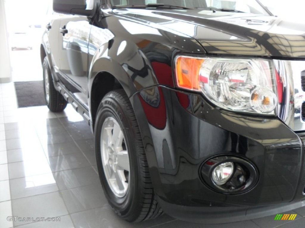 2009 Escape XLT V6 - Black / Charcoal photo #7