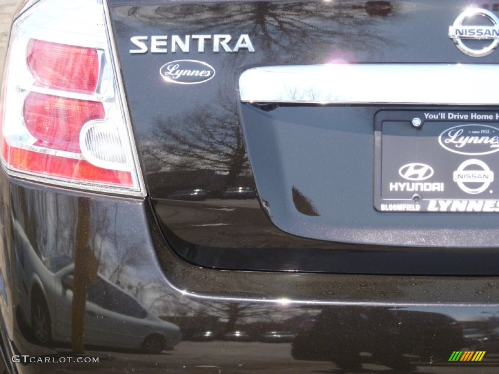 2010 Sentra 2.0 SL - Espresso Black Metallic / Charcoal photo #9