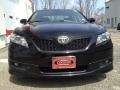 Black - Camry SE Photo No. 2
