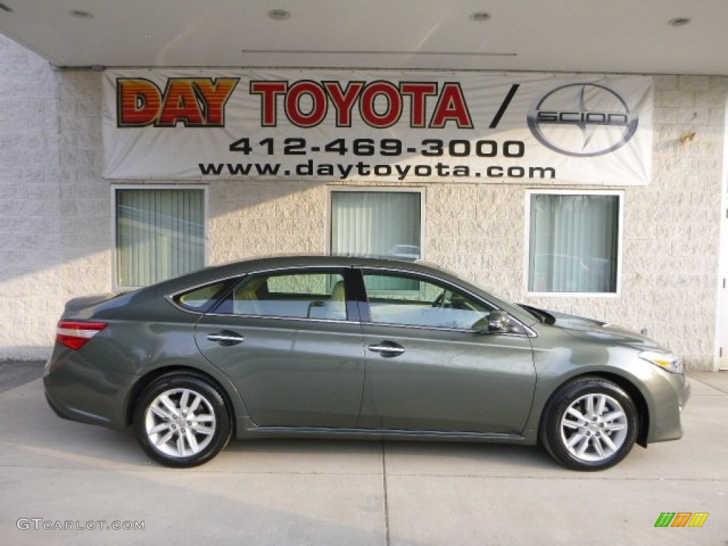 2013 Avalon XLE - Cypress Green Pearl / Almond photo #1