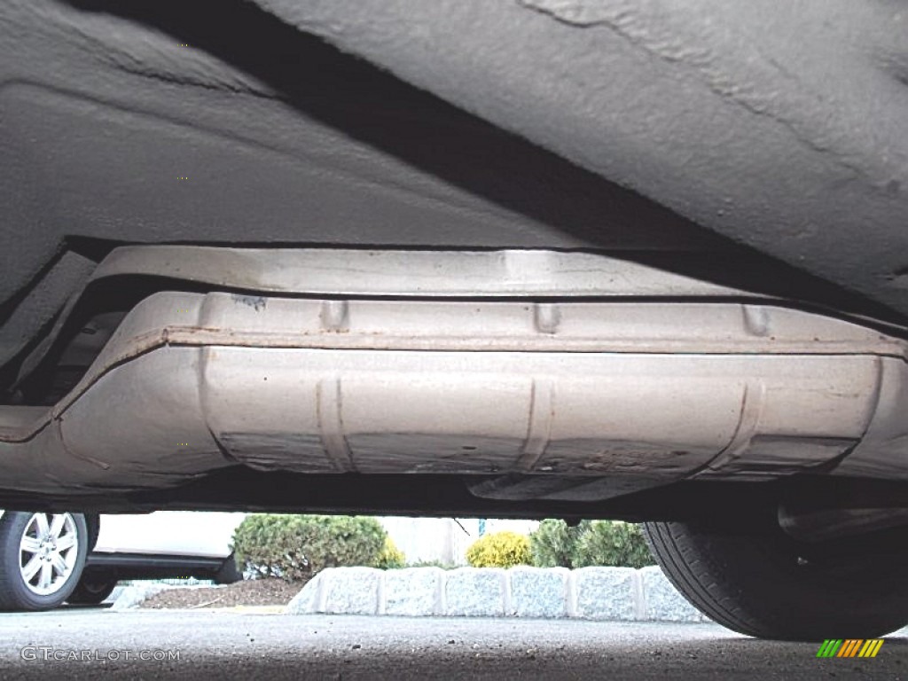 1989 Mercedes-Benz SL Class 560 SL Roadster Undercarriage Photo #79532900