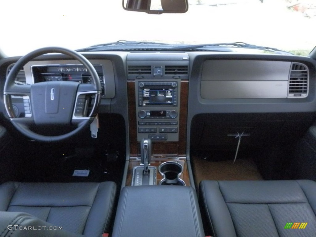 2013 Lincoln Navigator 4x4 Charcoal Black Dashboard Photo #79534057