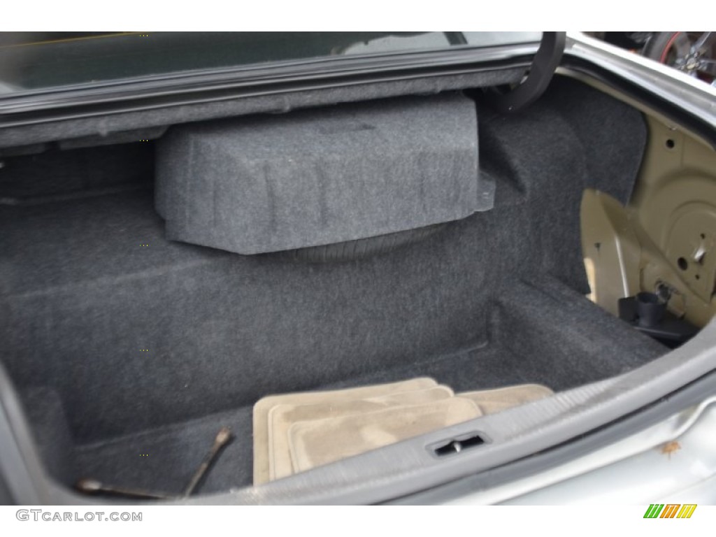 2007 Lincoln Town Car Signature Trunk Photo #79534891