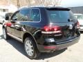 Black Uni - Touareg 2 VR6 Photo No. 5