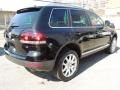 Black Uni - Touareg 2 VR6 Photo No. 7