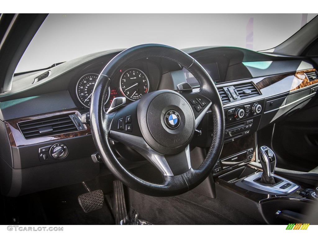 2009 BMW 5 Series 535i Sedan Dashboard Photos