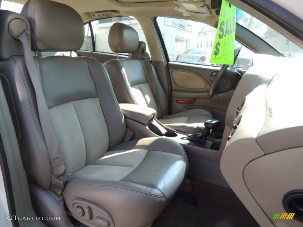 Taupe Interior 2004 Pontiac Bonneville GXP Photo #79538219