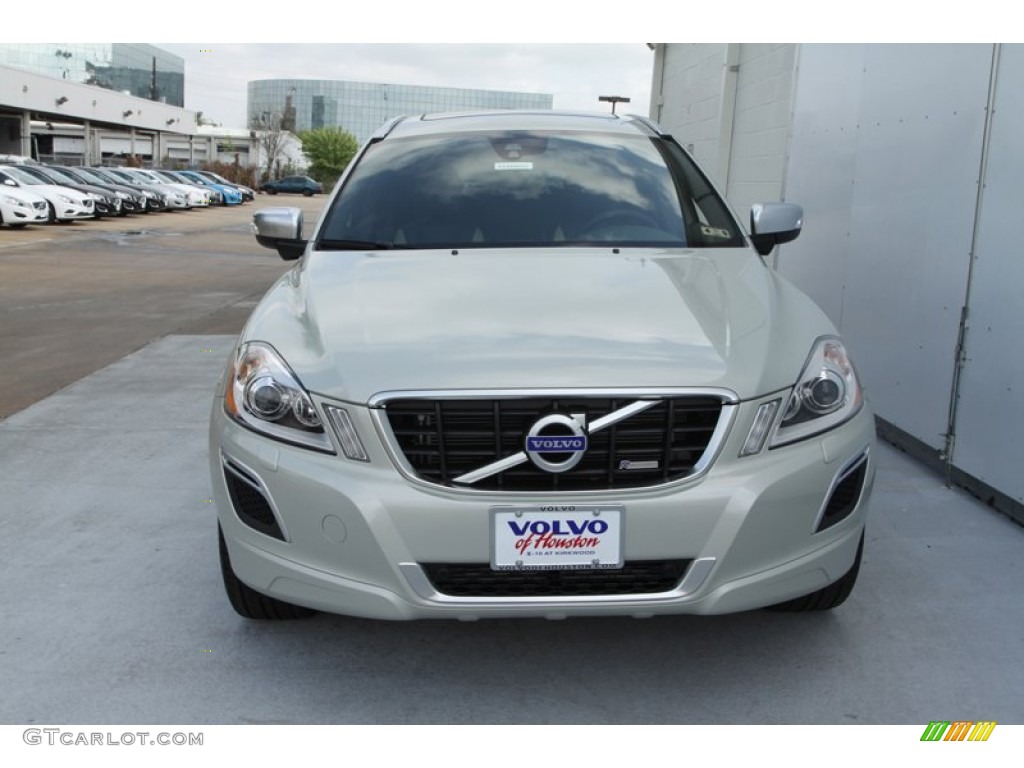 2013 XC60 T6 AWD R-Design - Cosmic White Metallic / R Design Soft Beige/Off Black Inlay photo #2