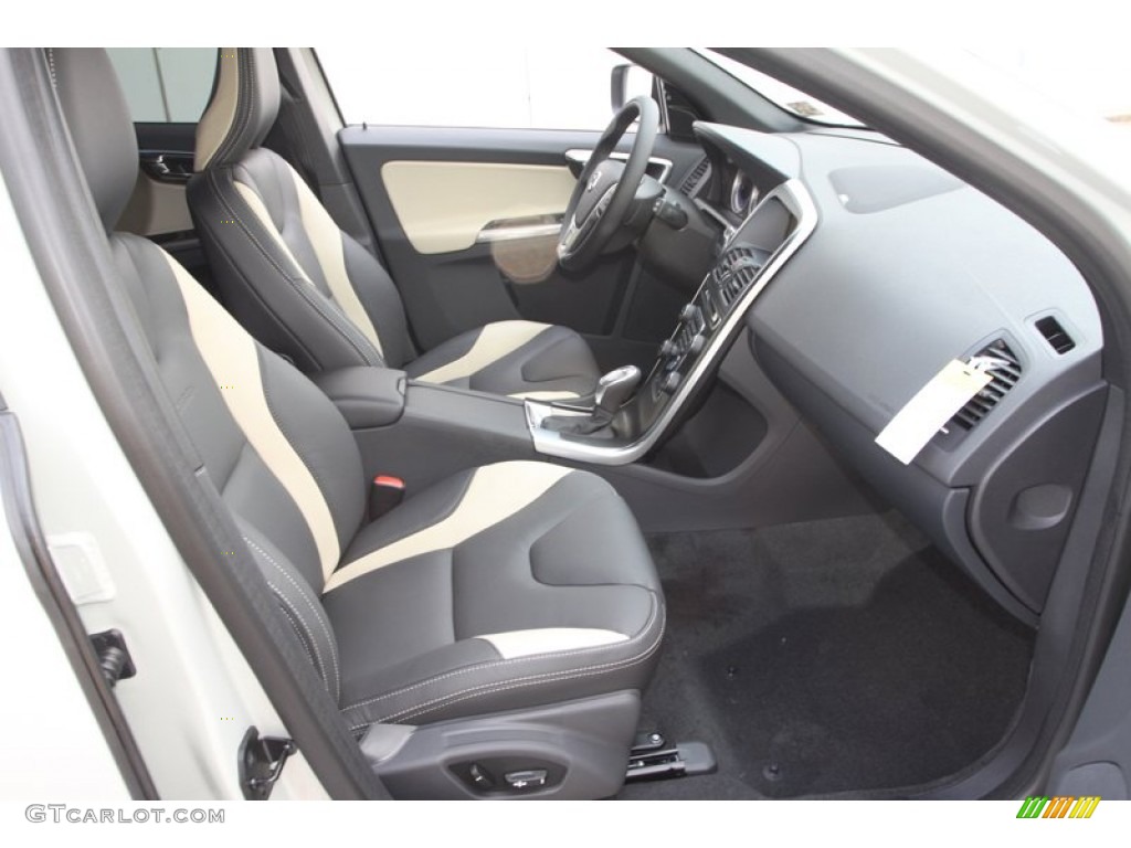 2013 XC60 T6 AWD R-Design - Cosmic White Metallic / R Design Soft Beige/Off Black Inlay photo #29