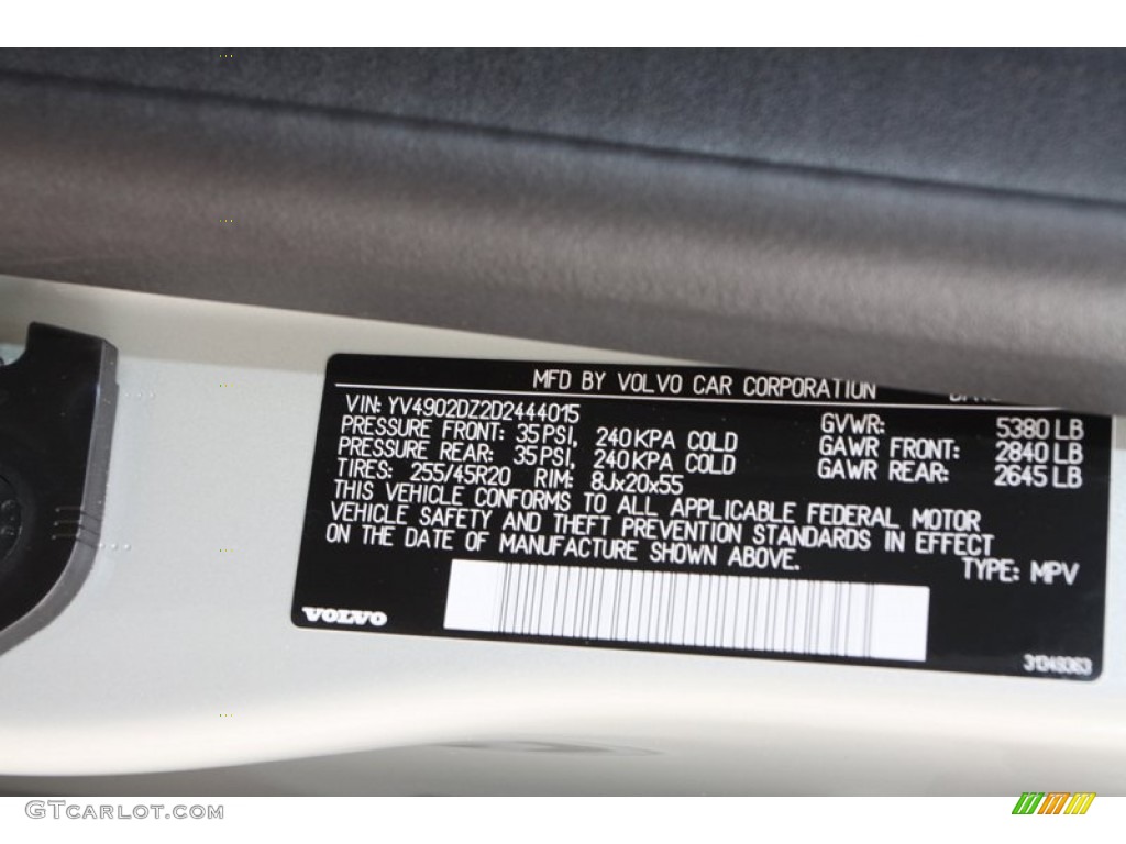 2013 XC60 T6 AWD R-Design - Cosmic White Metallic / R Design Soft Beige/Off Black Inlay photo #33