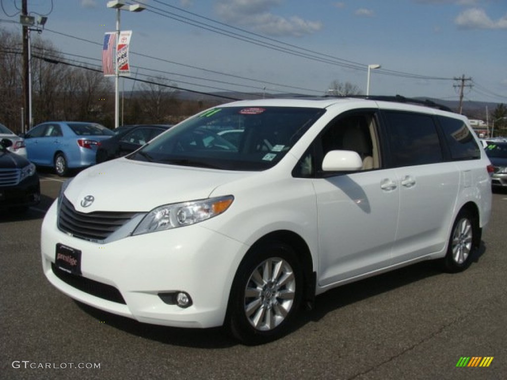2011 Sienna XLE AWD - Super White / Bisque photo #3