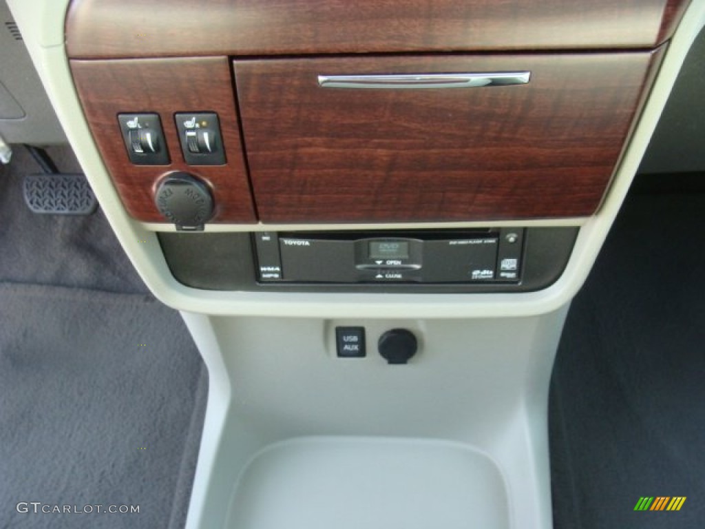 2011 Sienna XLE AWD - Super White / Bisque photo #12