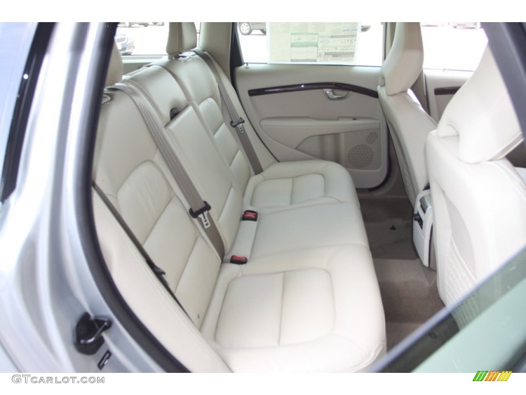 2013 Volvo XC70 3.2 Rear Seat Photo #79541968