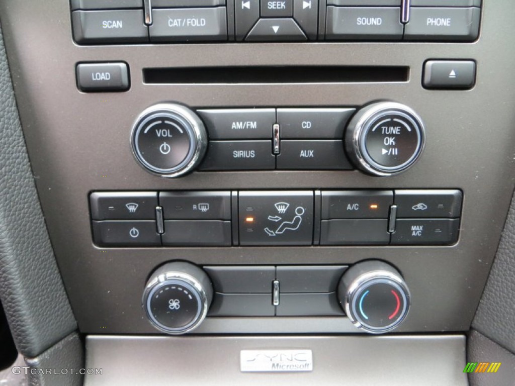 2014 Ford Mustang V6 Coupe Controls Photo #79543499