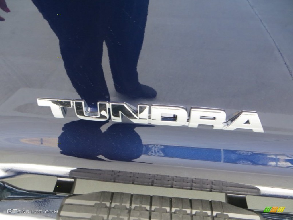 2013 Tundra SR5 CrewMax 4x4 - Nautical Blue Metallic / Graphite photo #17