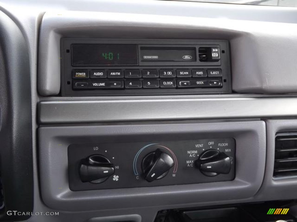 1995 Ford F150 XLT Extended Cab 4x4 Controls Photo #79544560