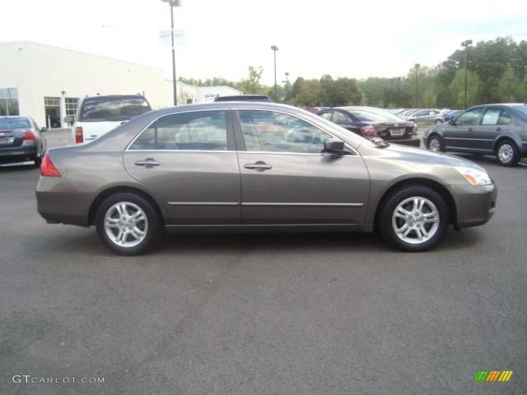 2006 Accord EX-L Sedan - Carbon Bronze Pearl / Ivory photo #5