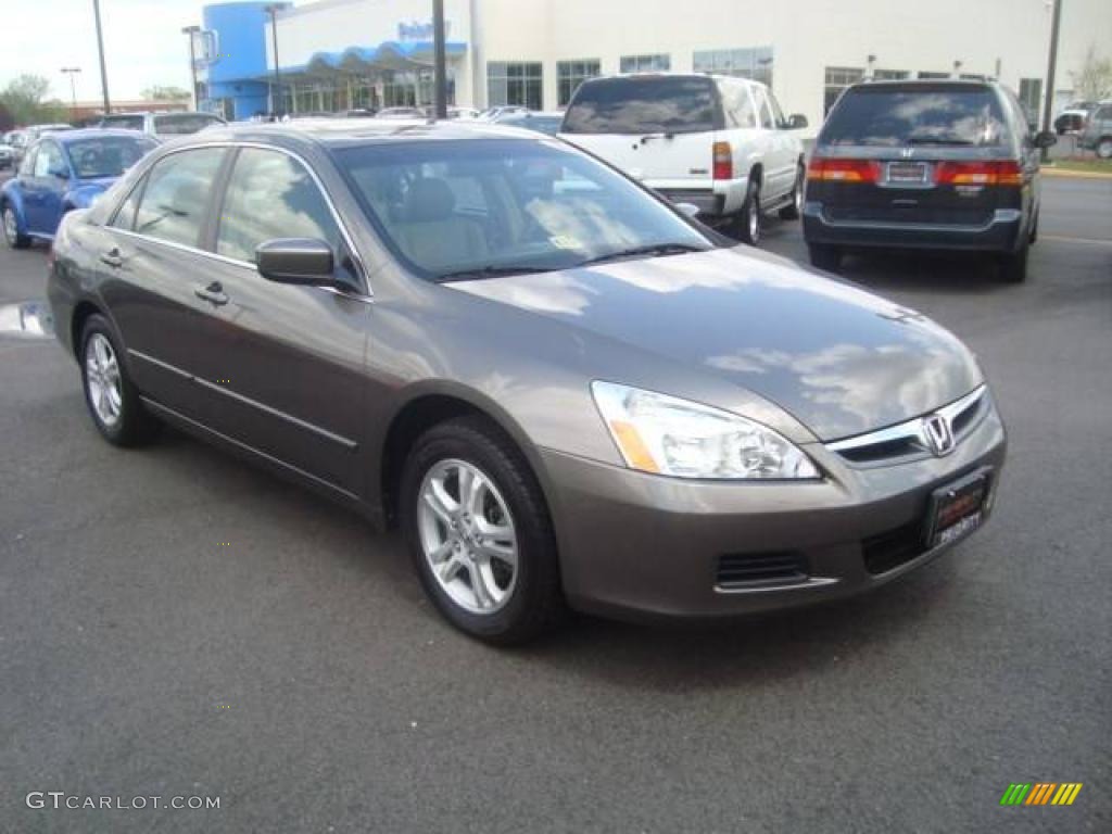 2006 Accord EX-L Sedan - Carbon Bronze Pearl / Ivory photo #6