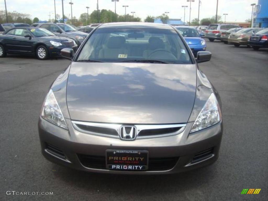 2006 Accord EX-L Sedan - Carbon Bronze Pearl / Ivory photo #7