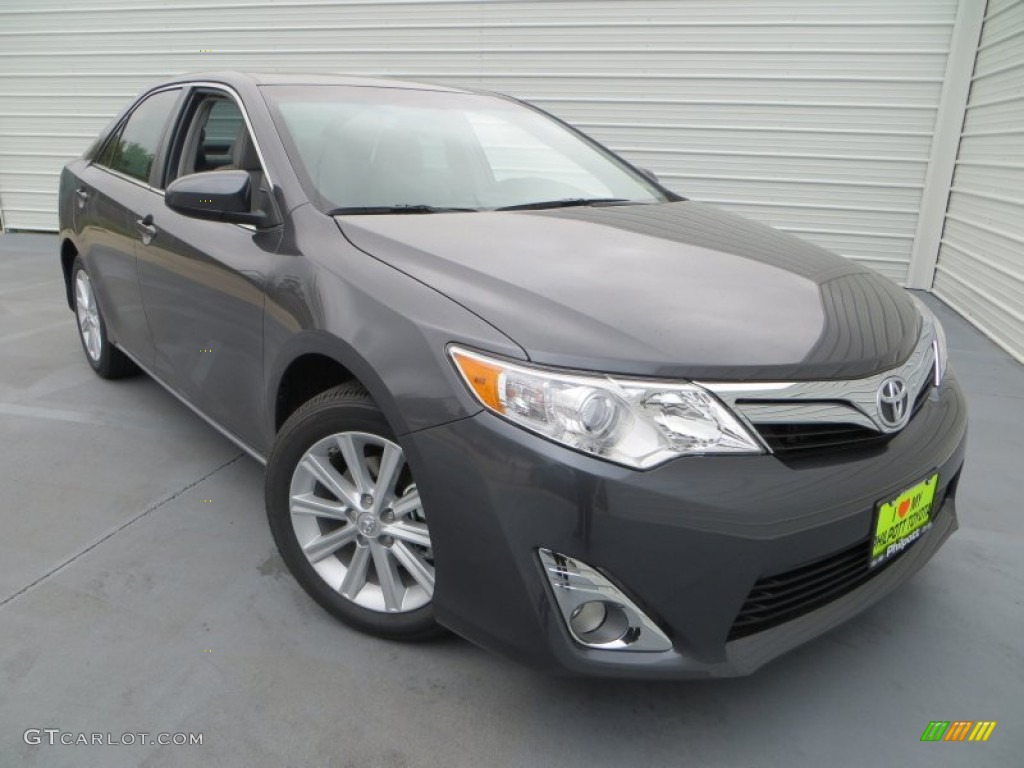 2013 Camry XLE V6 - Magnetic Gray Metallic / Ash photo #1