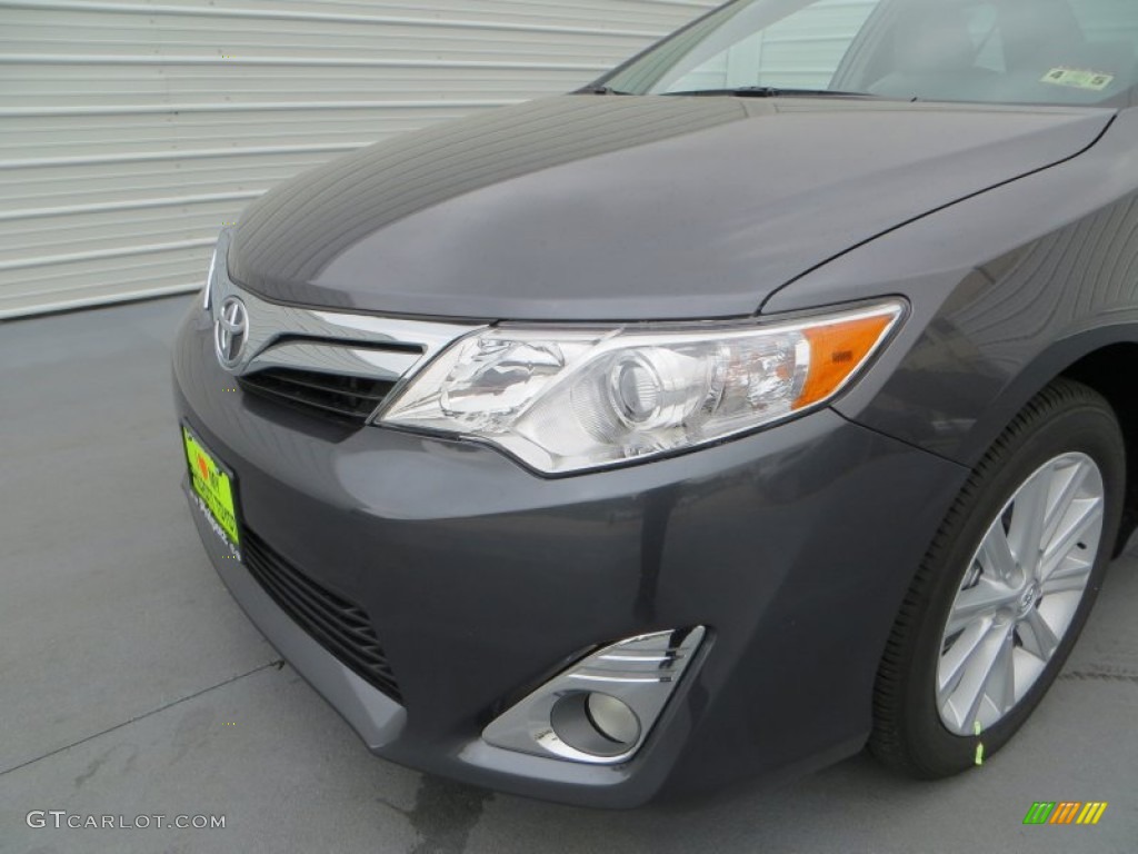 2013 Camry XLE V6 - Magnetic Gray Metallic / Ash photo #12