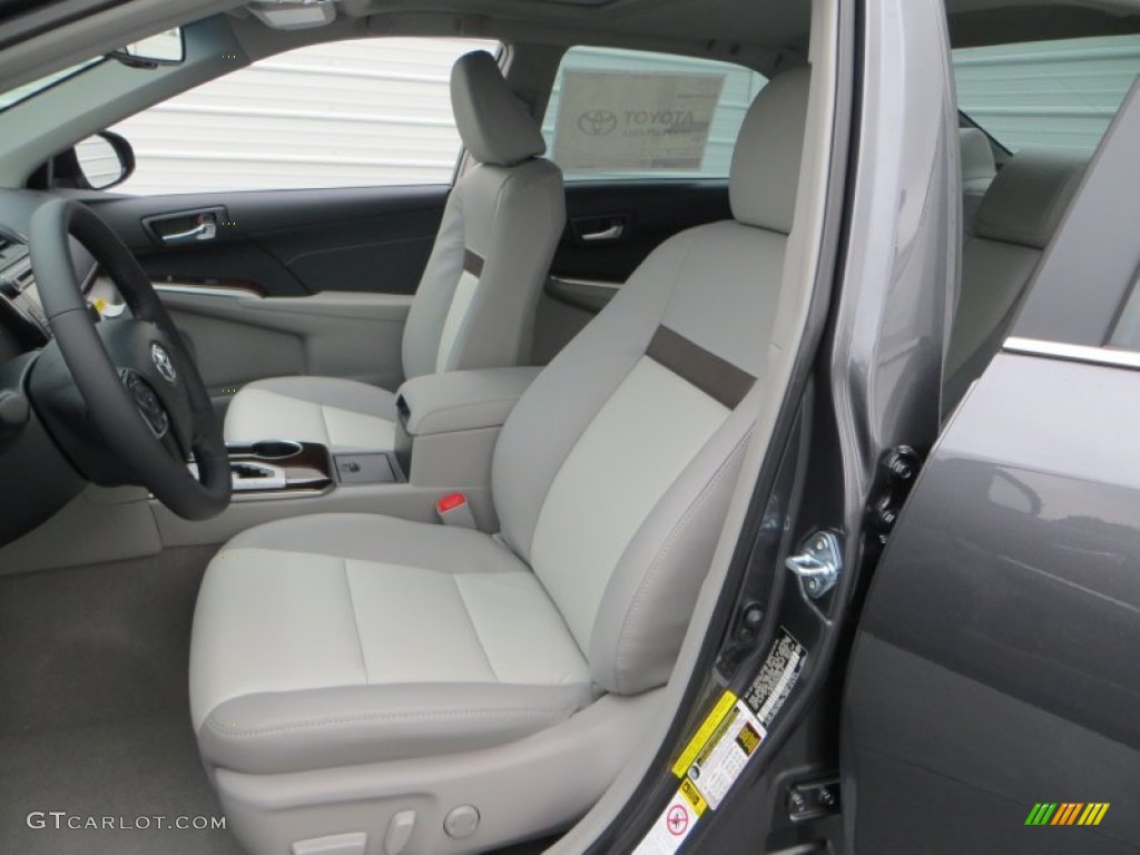 2013 Camry XLE V6 - Magnetic Gray Metallic / Ash photo #22