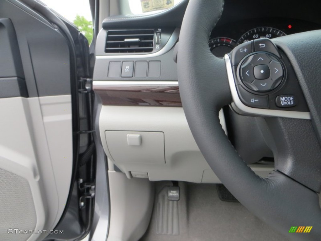 2013 Camry XLE V6 - Magnetic Gray Metallic / Ash photo #32