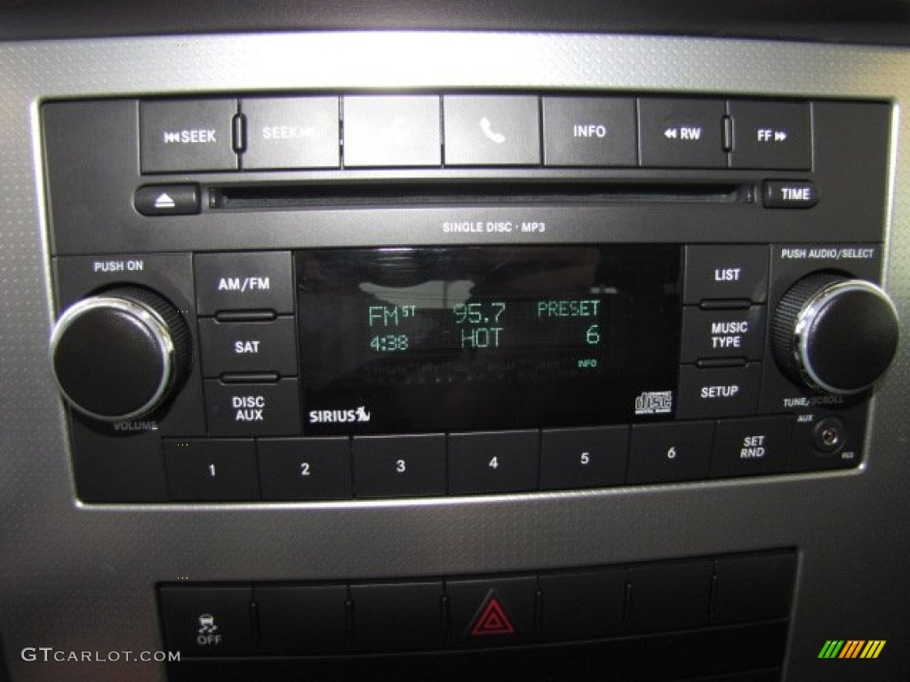 2010 Jeep Grand Cherokee Laredo Audio System Photos