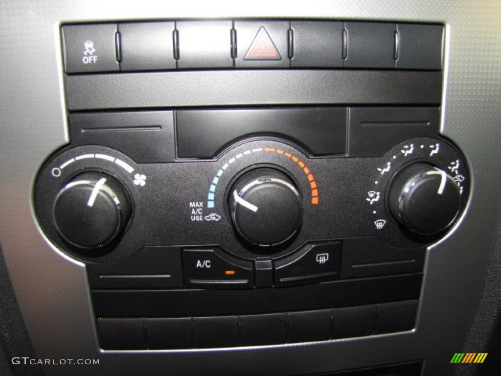 2010 Jeep Grand Cherokee Laredo Controls Photo #79547487