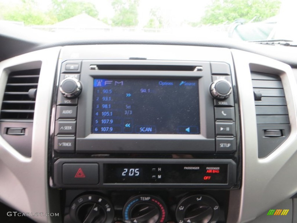 2013 Toyota Tacoma V6 TRD Sport Prerunner Double Cab Controls Photo #79548640