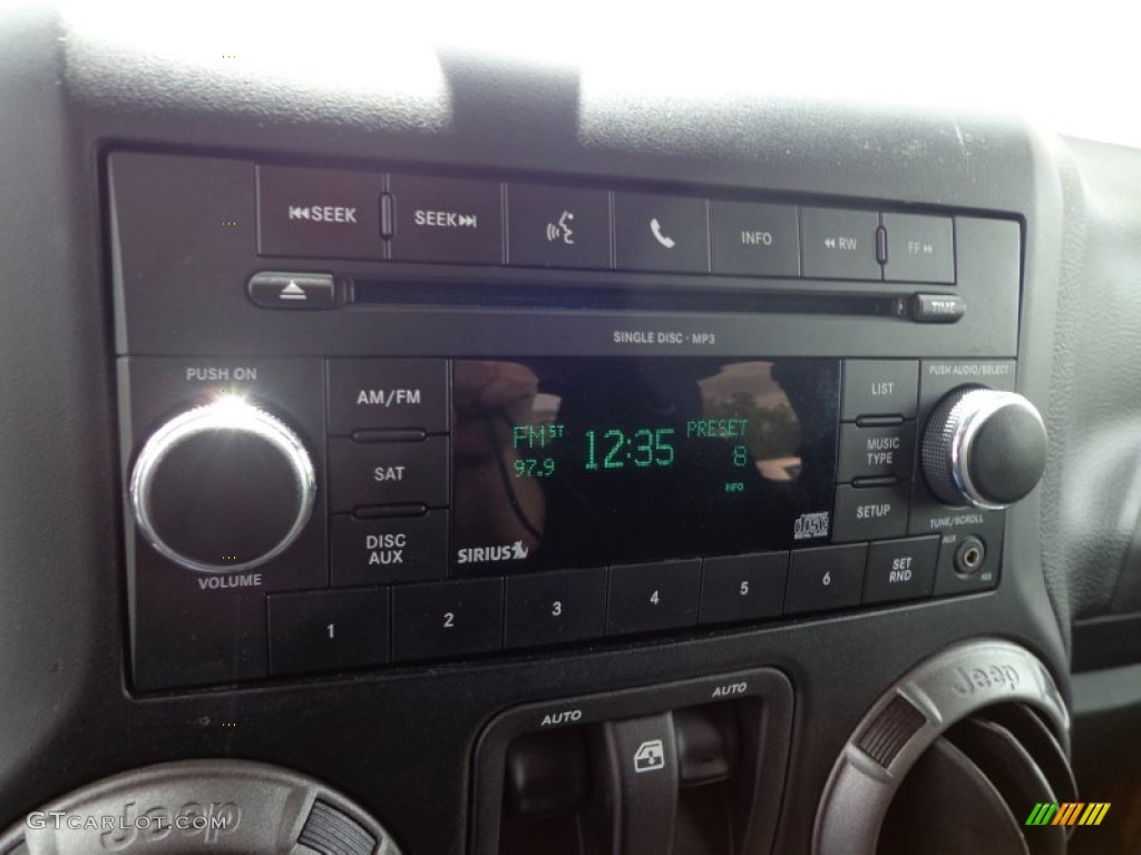 2011 Wrangler Sport S 4x4 - Mango Tango Pearl / Black photo #19