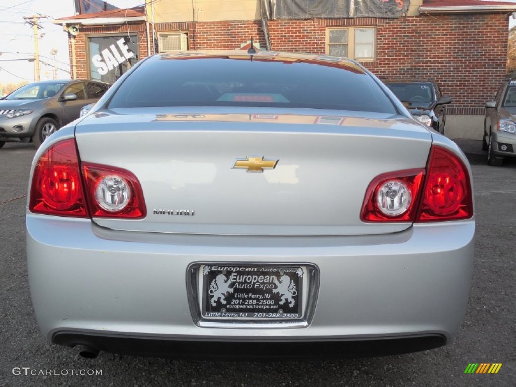 2010 Malibu LS Sedan - Silver Ice Metallic / Titanium photo #5