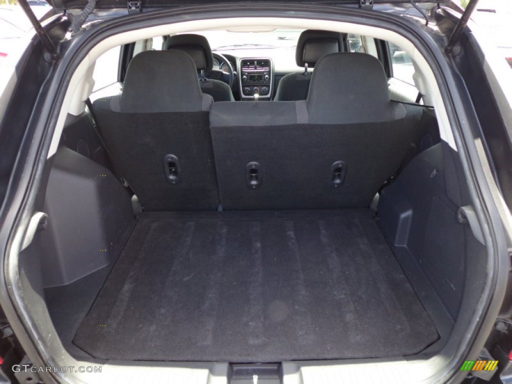 2010 Dodge Caliber Heat Trunk Photos