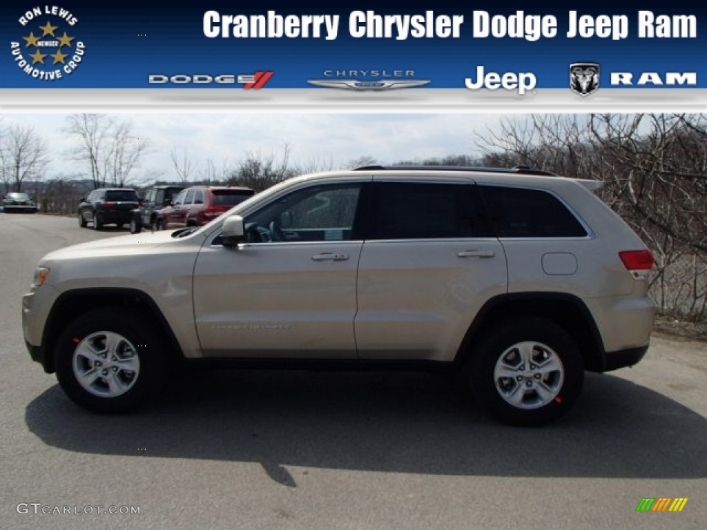 Cashmere Pearl Jeep Grand Cherokee