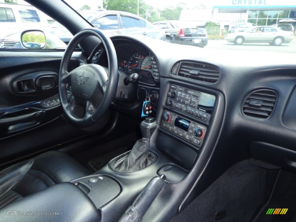 1999 Chevrolet Corvette Coupe Black Dashboard Photo #79559188
