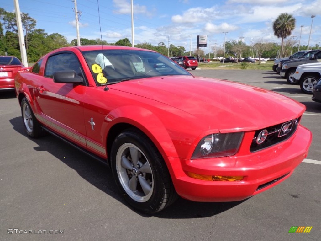 2006 Mustang V6 Premium Coupe - Torch Red / Light Parchment photo #10