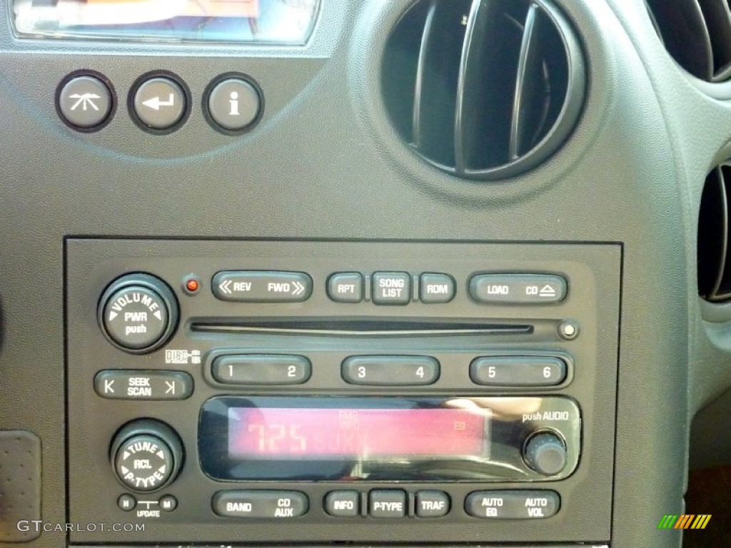2004 Pontiac Grand Prix GT Sedan Audio System Photo #79561387