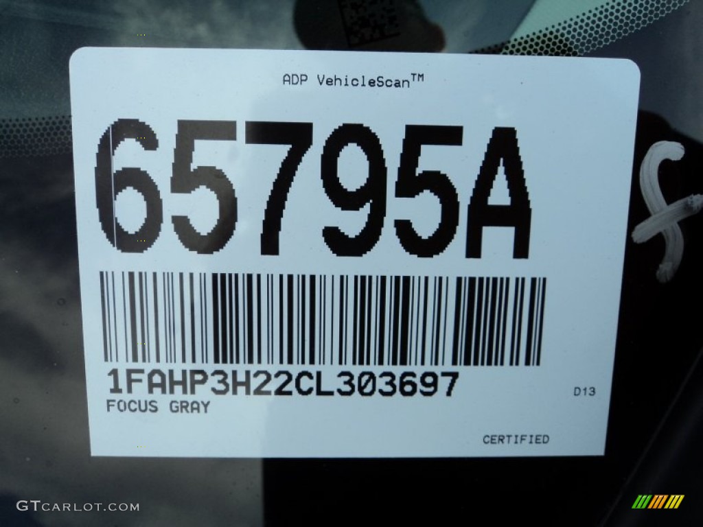 2012 Focus SEL Sedan - Sterling Grey Metallic / Charcoal Black Leather photo #32