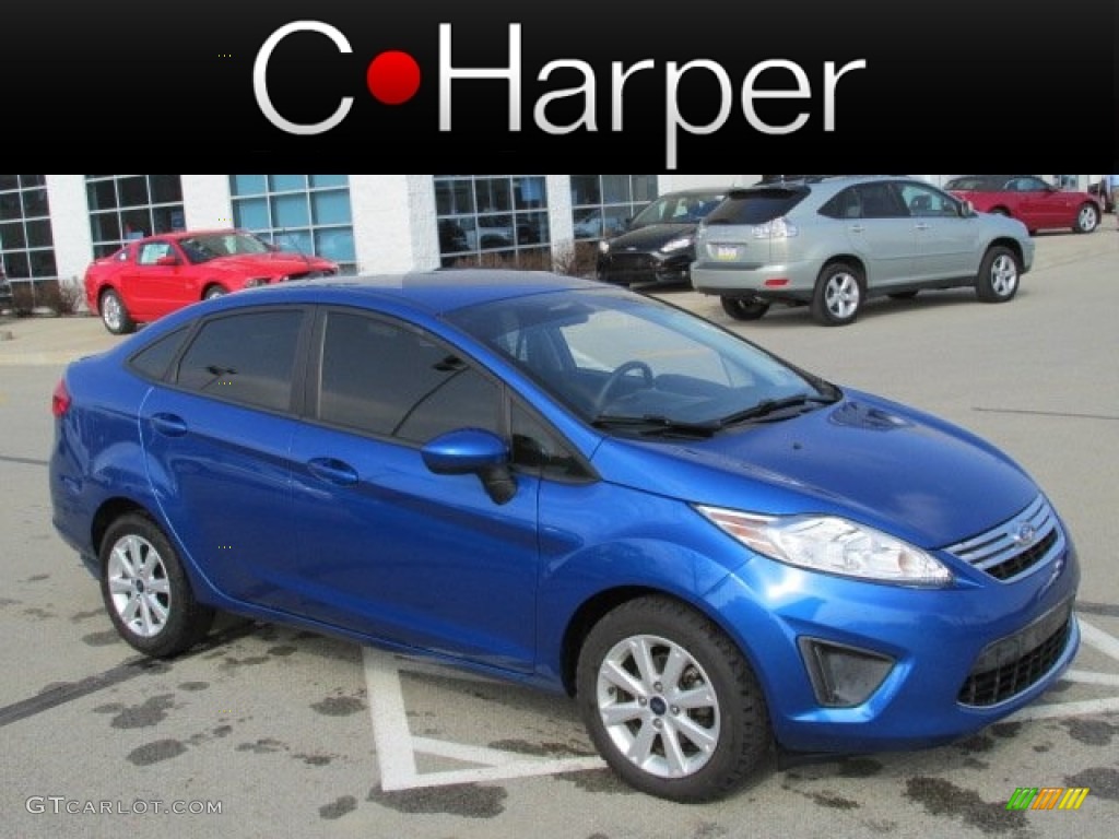 2011 Fiesta SE Sedan - Blue Flame Metallic / Charcoal Black/Blue Cloth photo #1