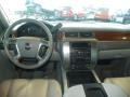 Onyx Black - Yukon SLT 4x4 Photo No. 15