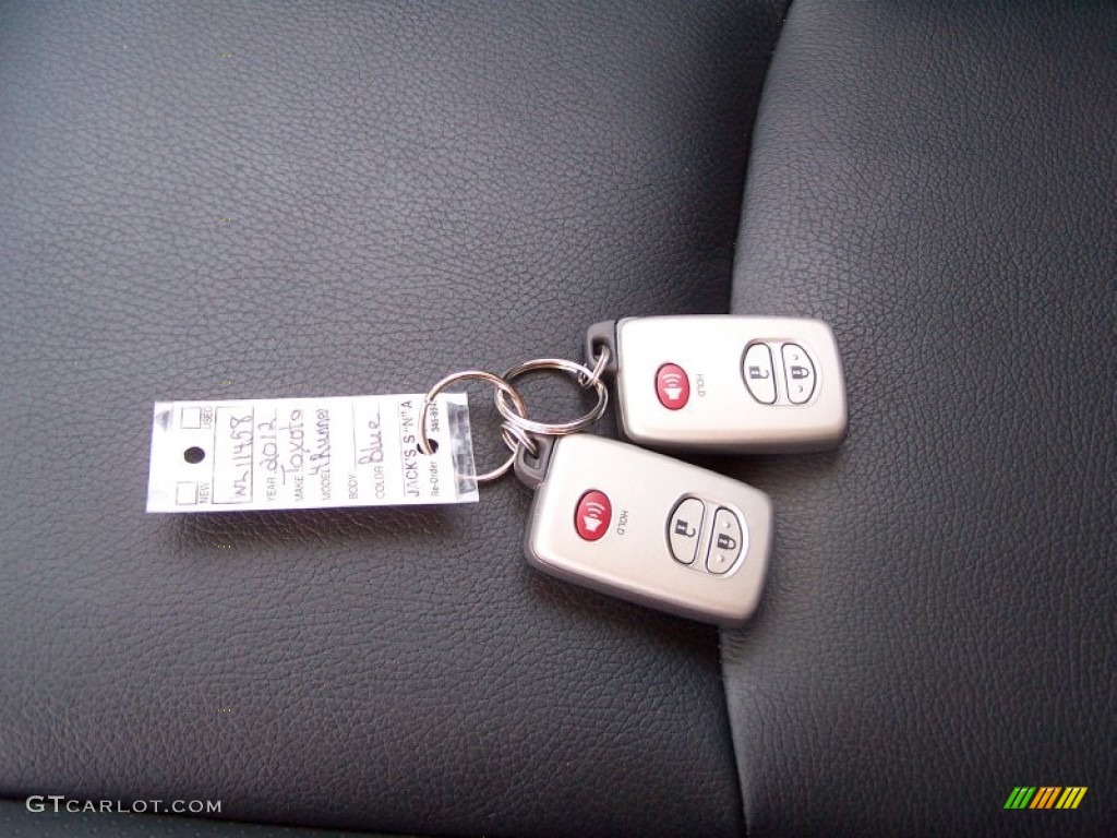 2012 Toyota 4Runner Limited 4x4 Keys Photo #79571508