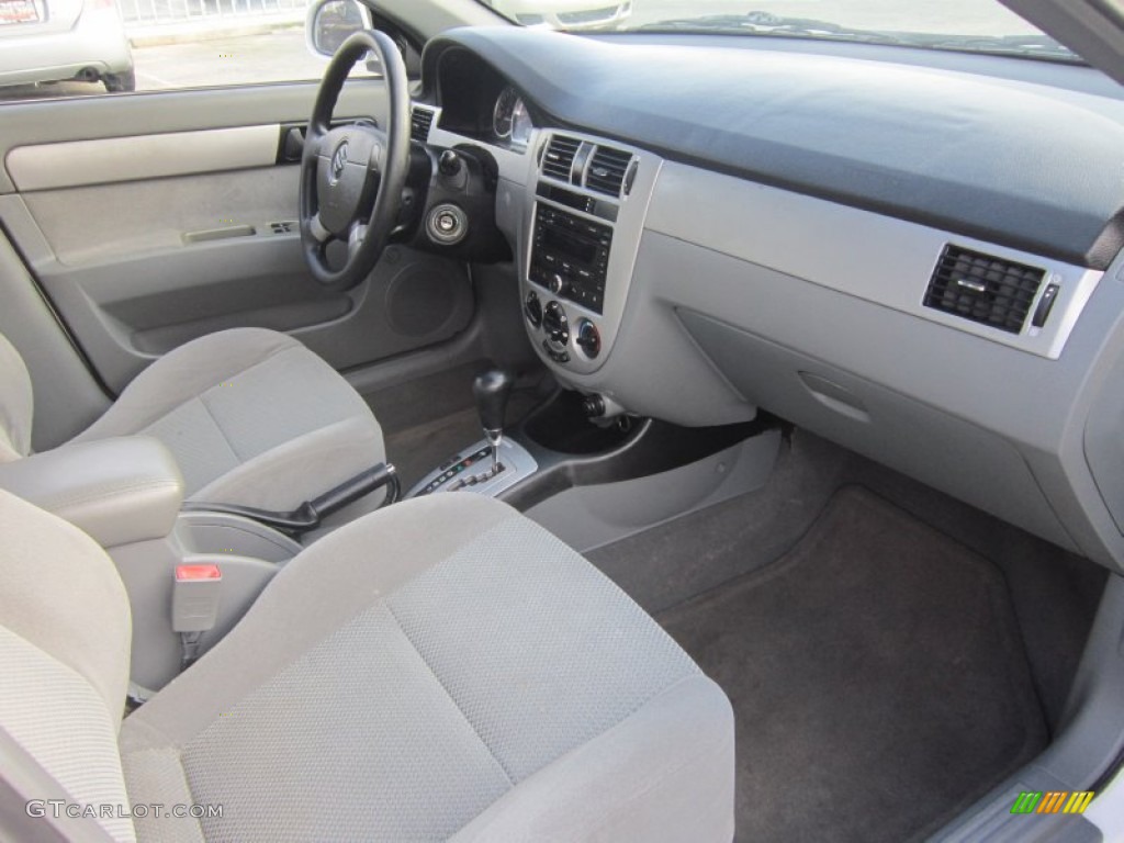 2007 Forenza Sedan - Absolute White / Grey photo #10