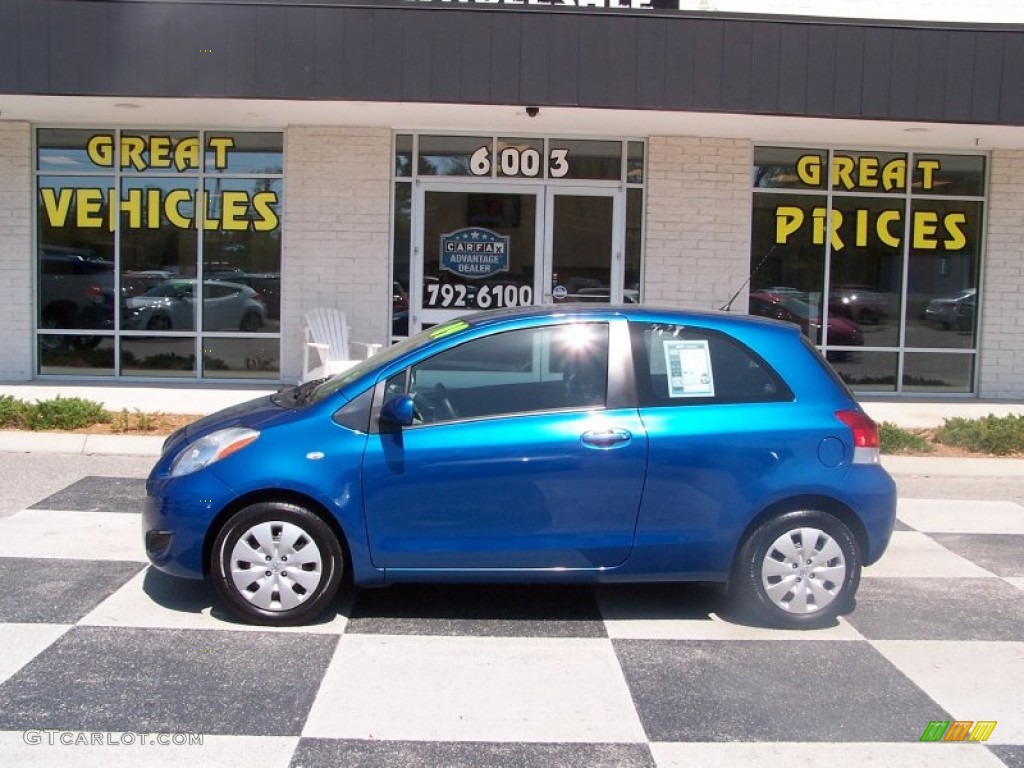 2009 Yaris 3 Door Liftback - Blazing Blue Pearl / Dark Charcoal photo #1