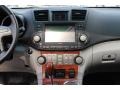 2009 Toyota Highlander Ash Interior Controls Photo