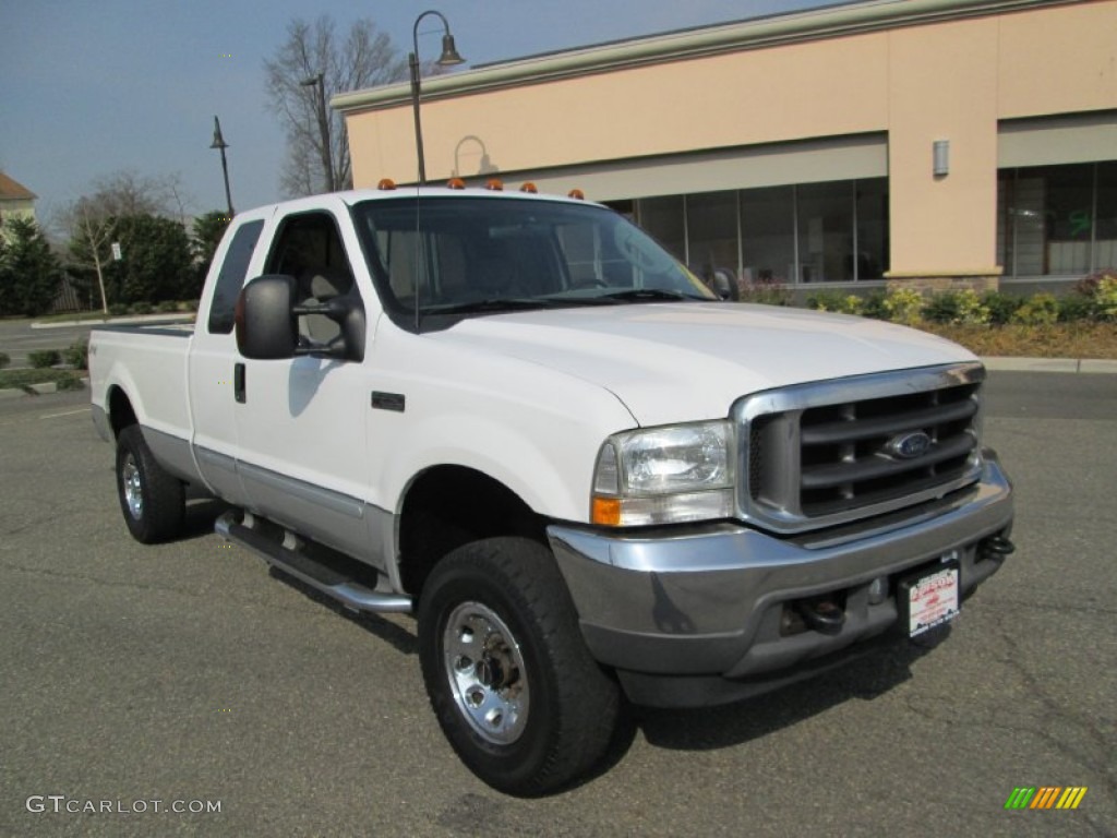 2003 F250 Super Duty XLT SuperCab 4x4 - Oxford White / Dark Flint Grey photo #11