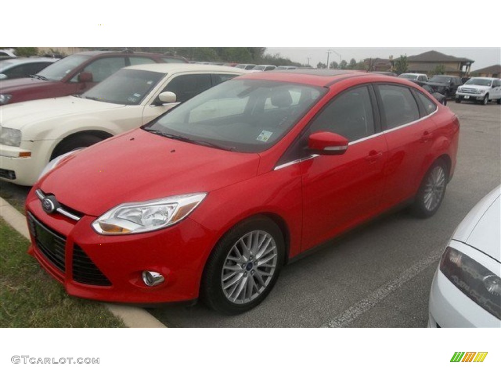 2012 Focus SEL Sedan - Race Red / Charcoal Black photo #2