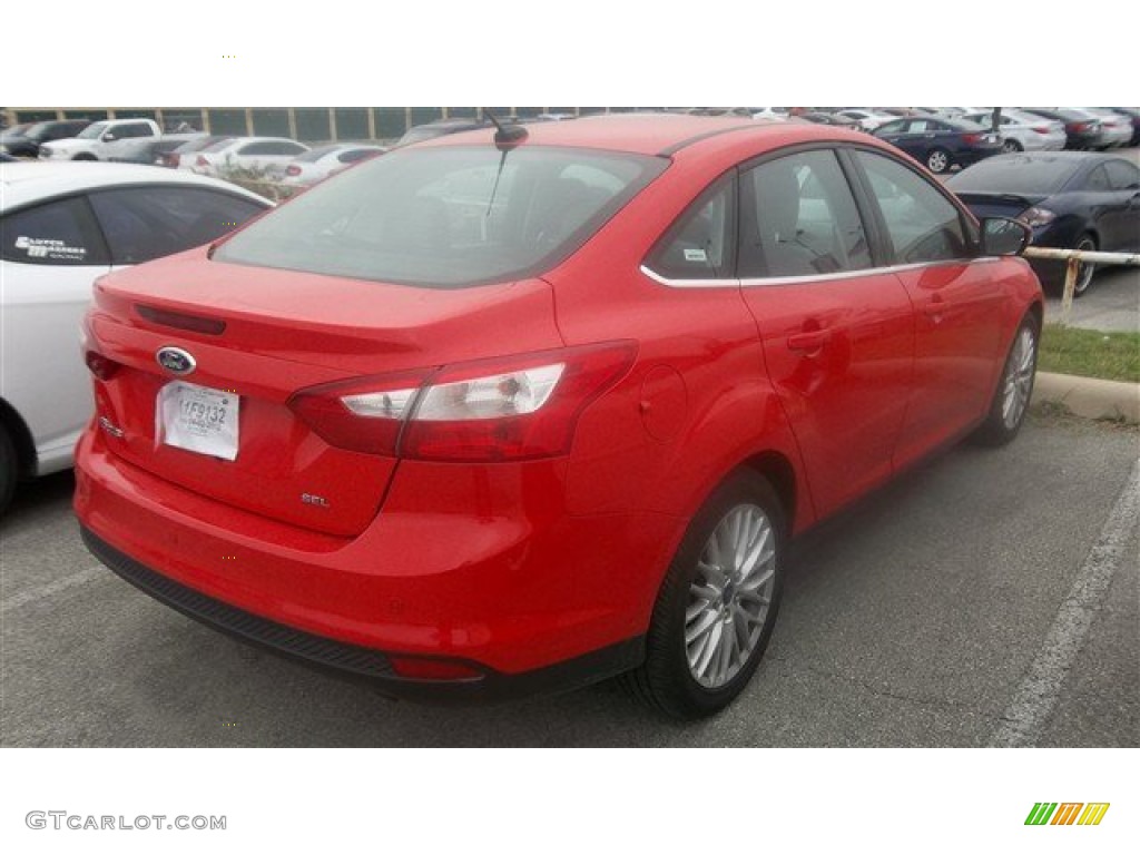 2012 Focus SEL Sedan - Race Red / Charcoal Black photo #3