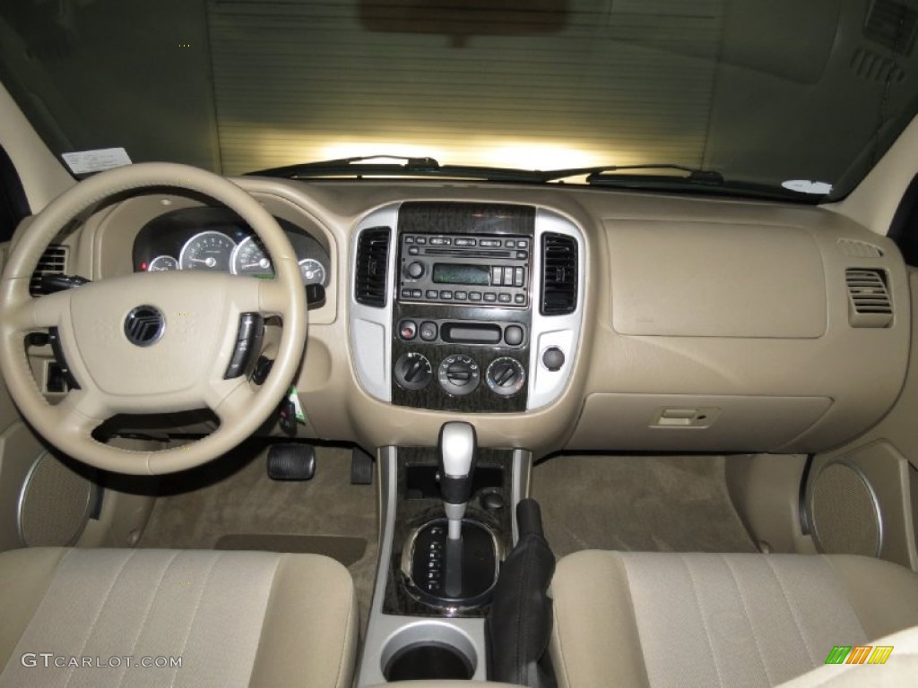 2007 Mercury Mariner Luxury 4WD Pebble Dashboard Photo #79577527